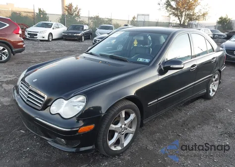 2007 Mercedes-Benz C 230 Sport from USA, damaged, VIN WDBRF52H57F879751